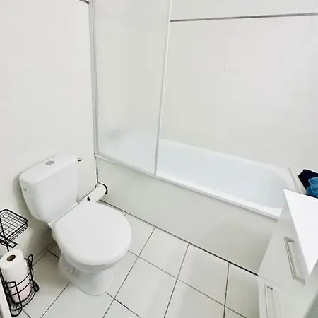 Studio Gare St Roch Avec Box De Garage Apartment Montpellier